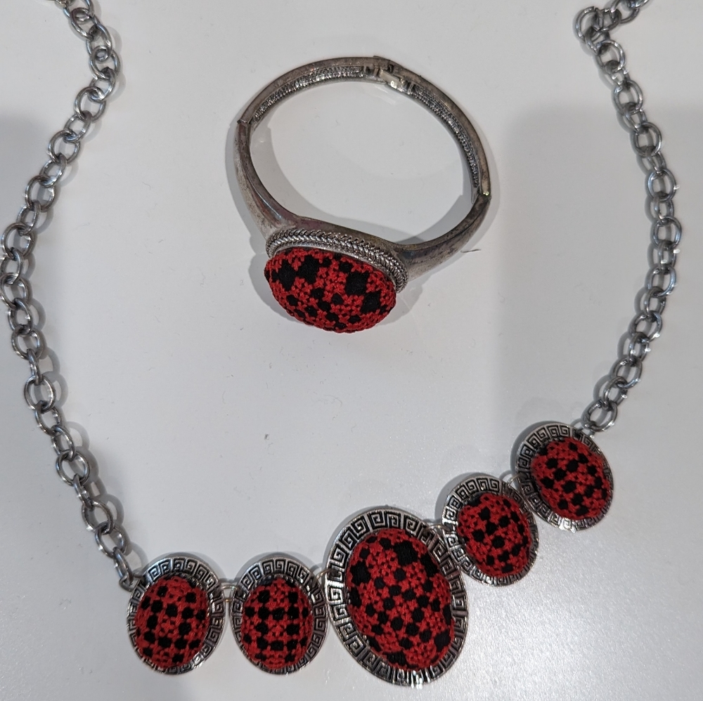 Embroidery jewelry Palestinian - necklace and bracelet